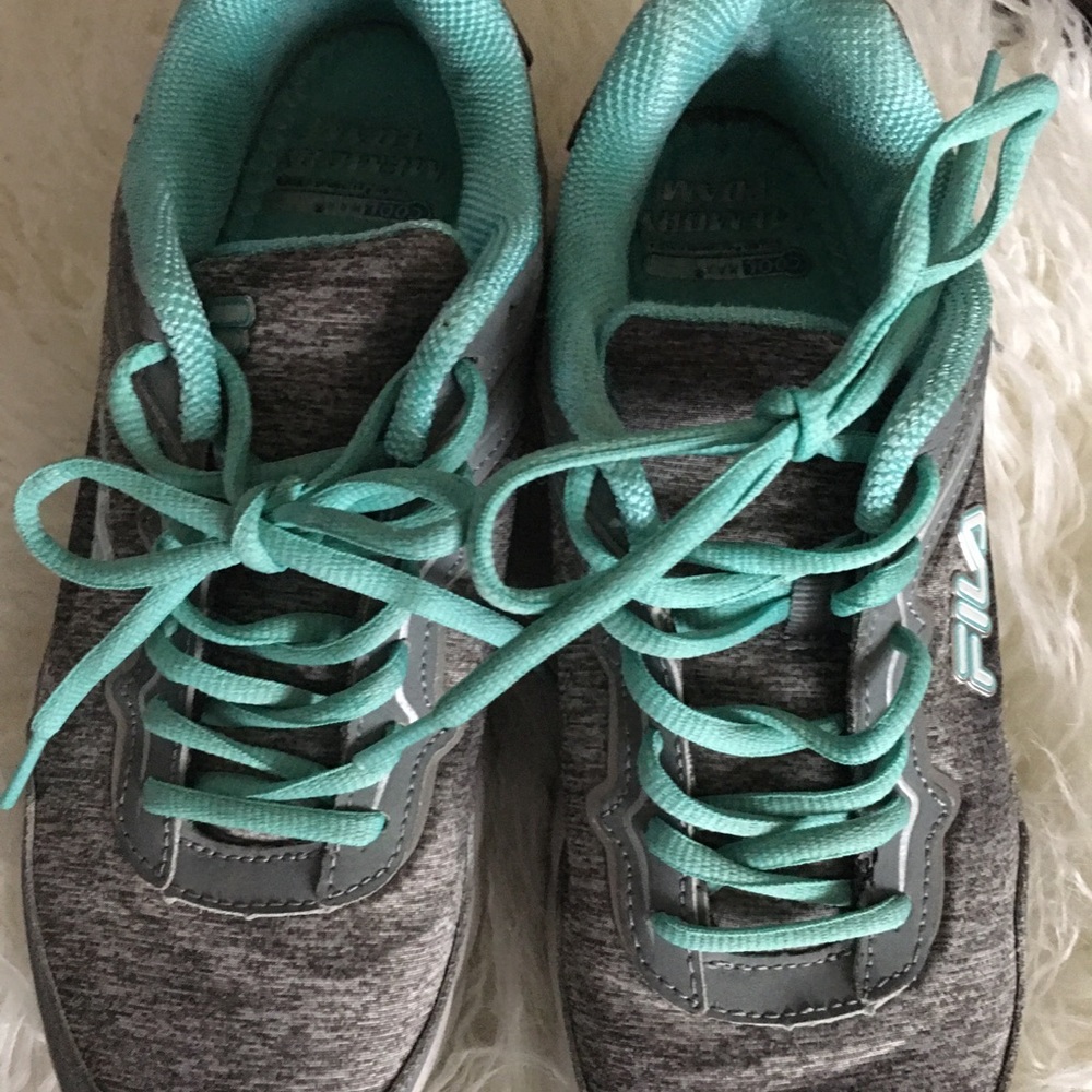 Fila Running Shoes With Memory Foam Sz 8 1/2 #75 - image 2